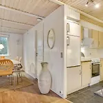 3 Bedroom Cozy In