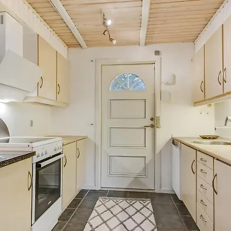 3 Bedroom Cozy In Hébergement de vacances *