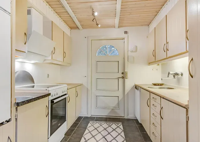 3 Bedroom Cozy In 펜션 *