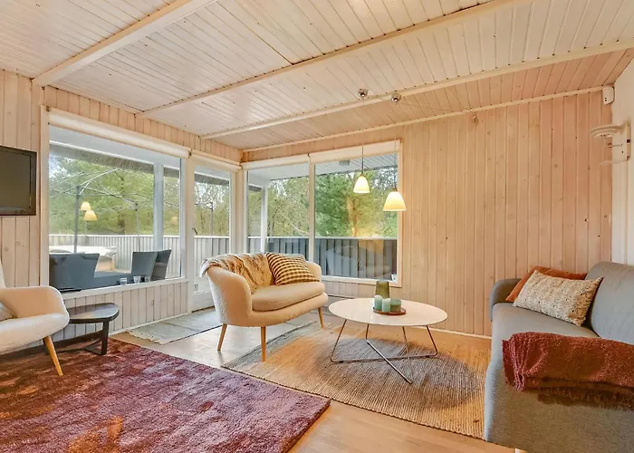 3 Bedroom Cozy In Hébergement de vacances *